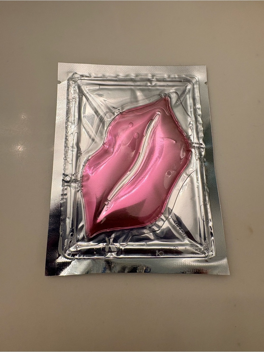 Free with purchase Hydrating Lip Mask - Pink